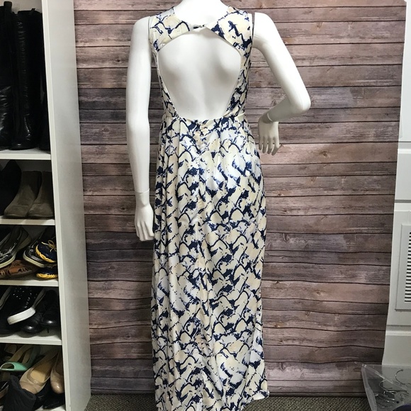 Geo Striped Print Cutout Maxi Dress - Picture 5 of 8